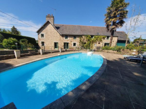 CHAMBRES D'HOTES AVEC PISCINE AUX AGAPANTHES DE CROMEL - Mont Saint Michel, Saint-Quentin-Sur-Le-Homme